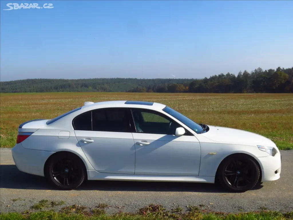 BMW Řada 5, 4,8 550i V8 Alpineweiss